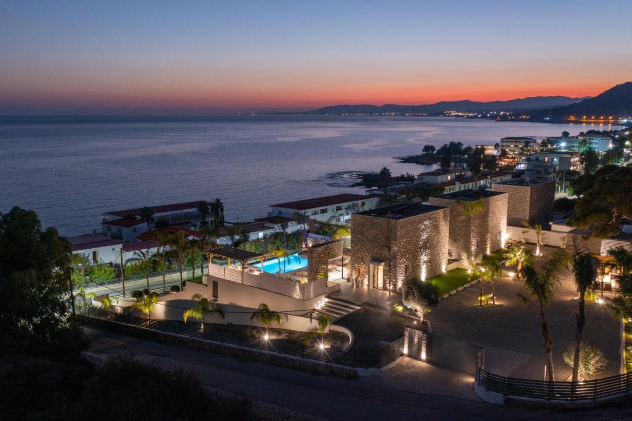 Lido White Villa Pefki  Bagian luar foto